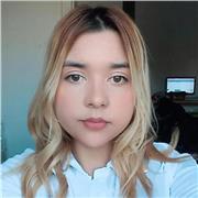 Profesora de Lengua dicta clases a niños de todas las edades